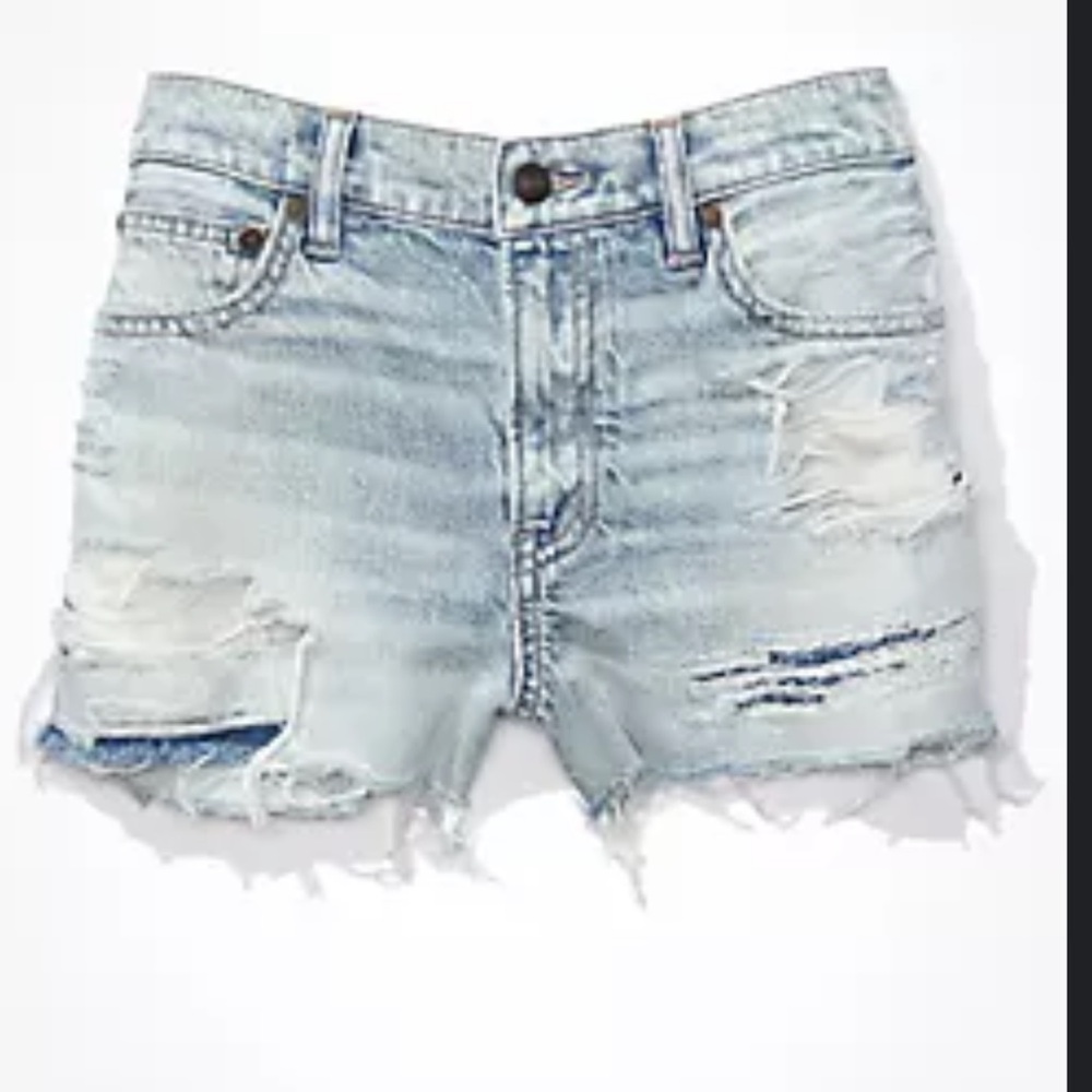 NWOT! American Eagle Light Blue Distressed “‘90’s Boyfriend” Denim / Jean Shorts